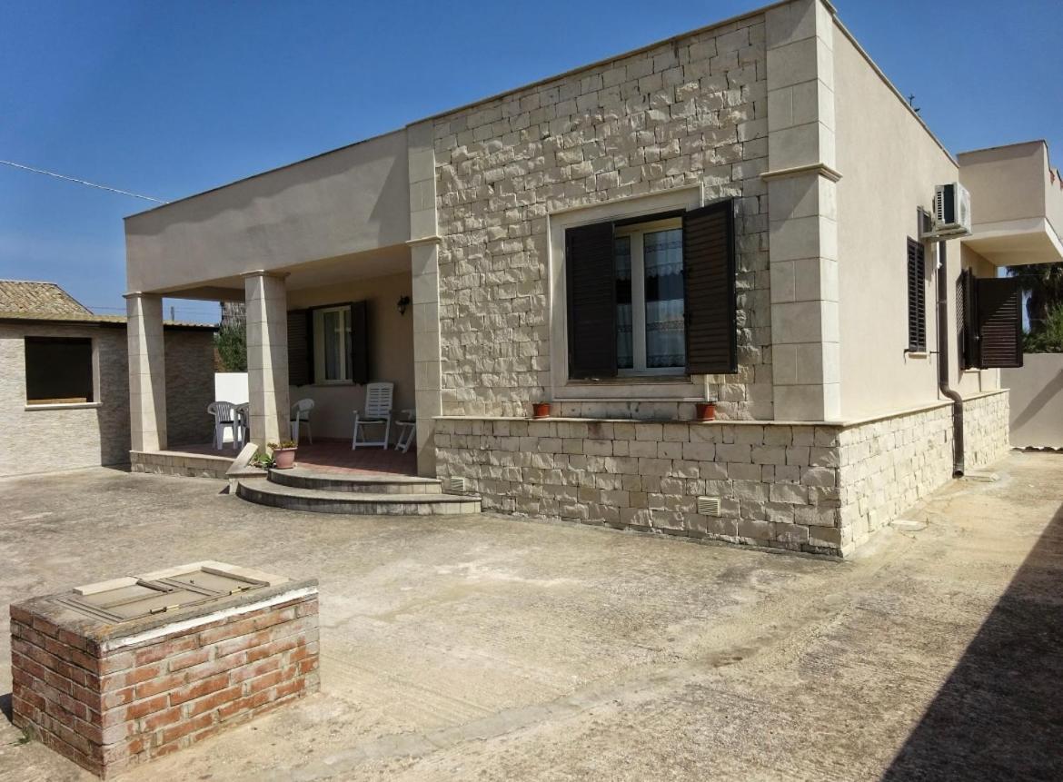 Villa La Pietra Bianca à Portopalo Di Capo Passero Extérieur photo